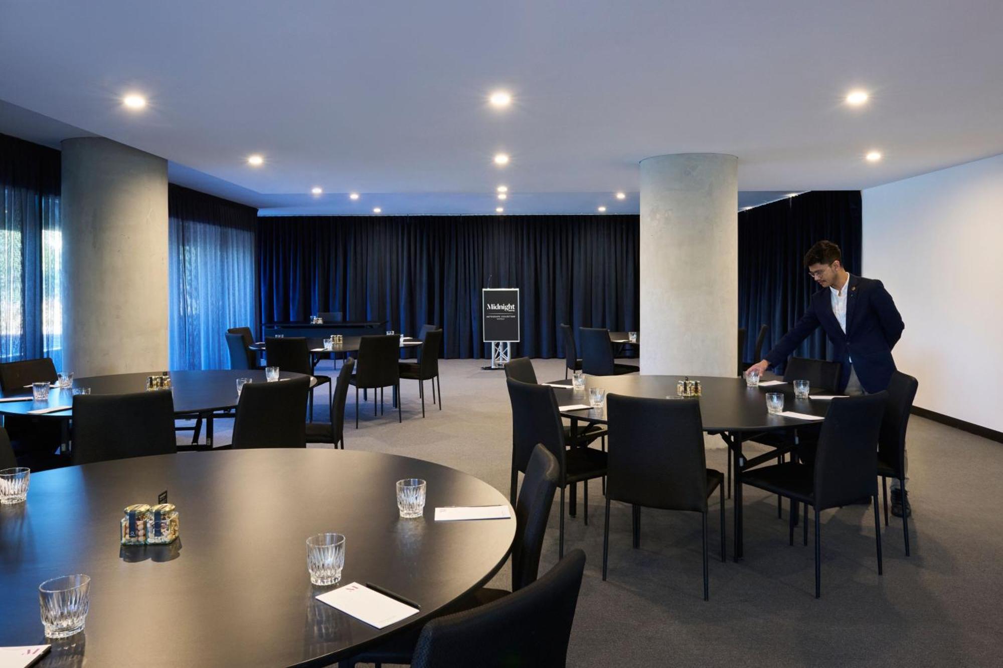 Midnight Hotel, Autograph Collection Канберра Екстер'єр фото Meeting room at the Hotel