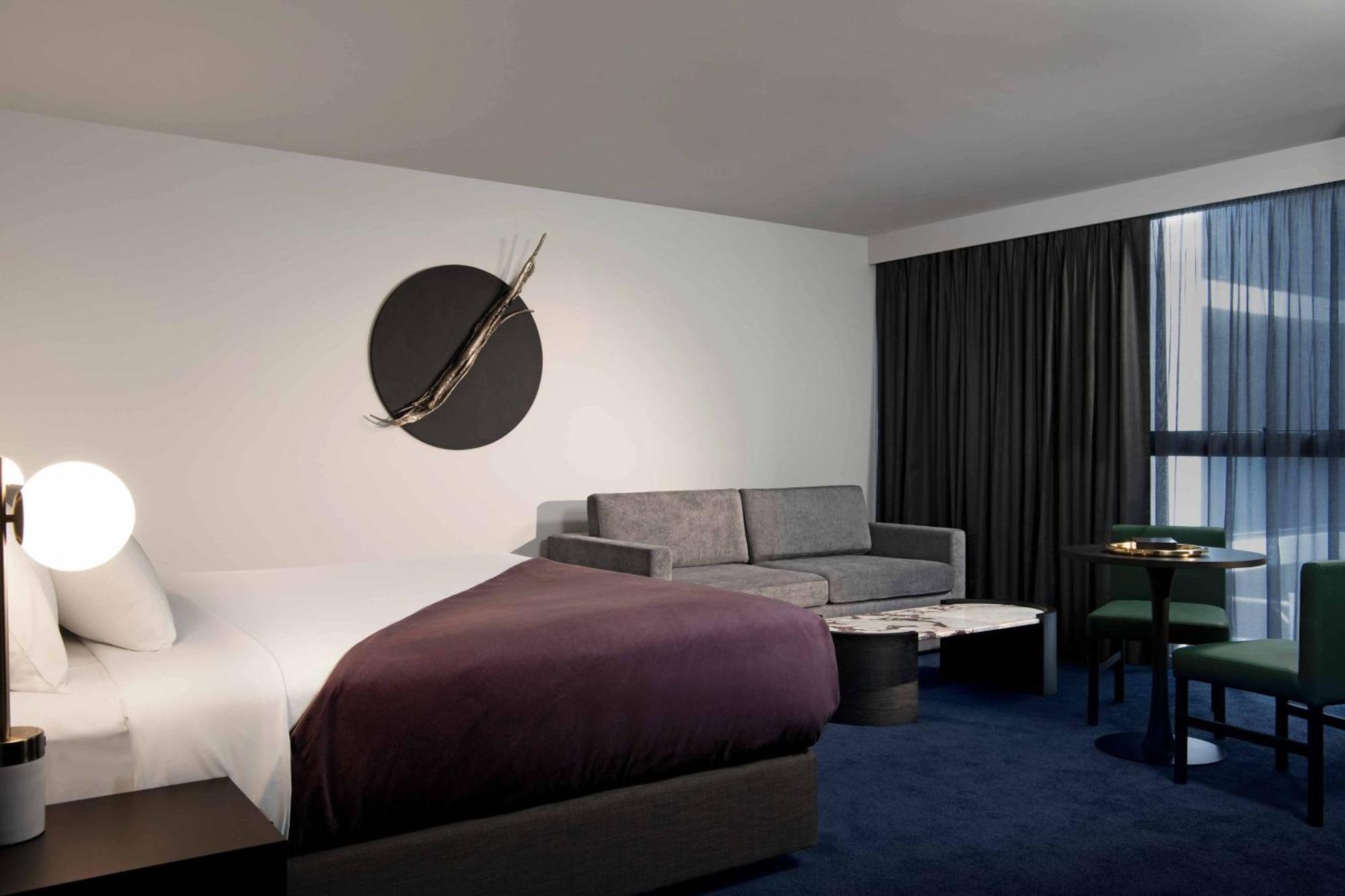 Midnight Hotel, Autograph Collection Канберра Екстер'єр фото A room at the hotel